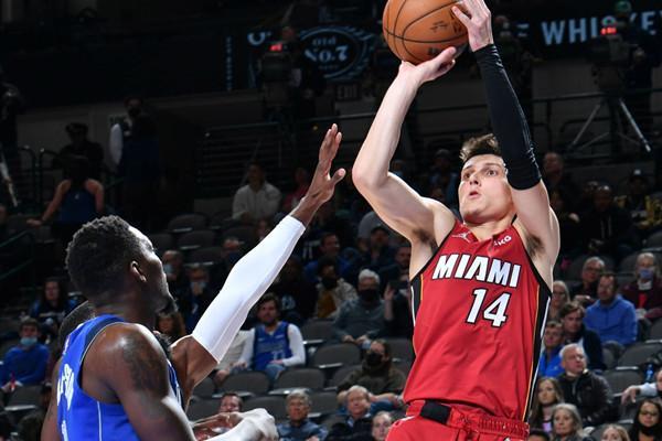 方防线的薄 方防线的薄