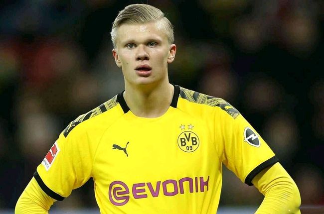 她迈步出车 她迈步出车